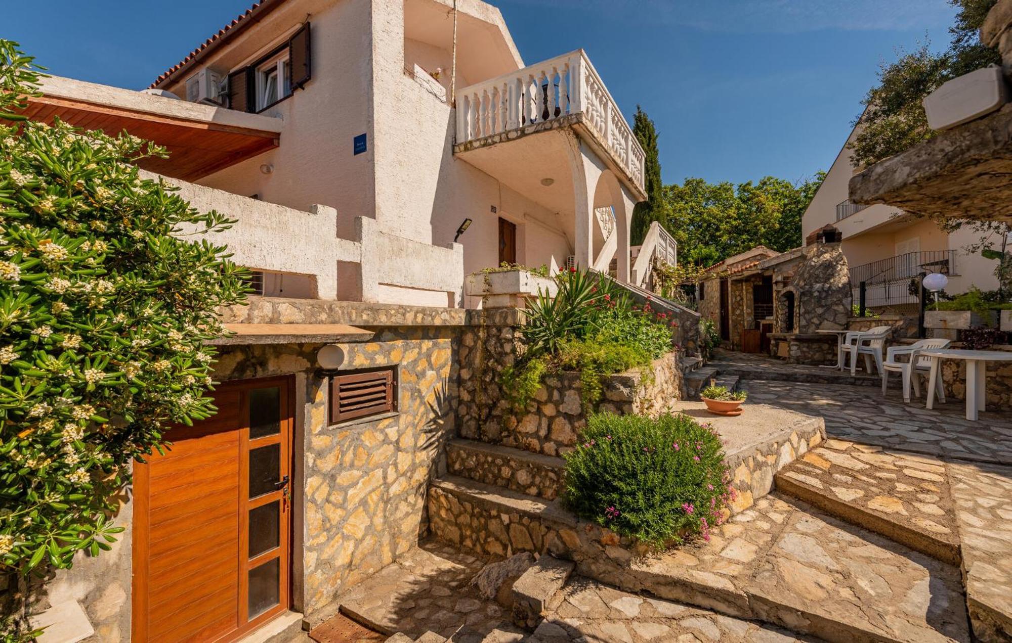 Nice Apartment In Potocnica With House Sea View Borovici ภายนอก รูปภาพ